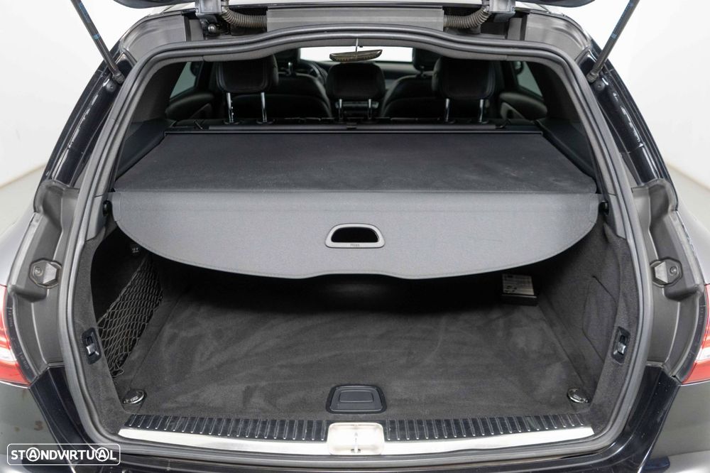 Mercedes-Benz C 300 h - 13