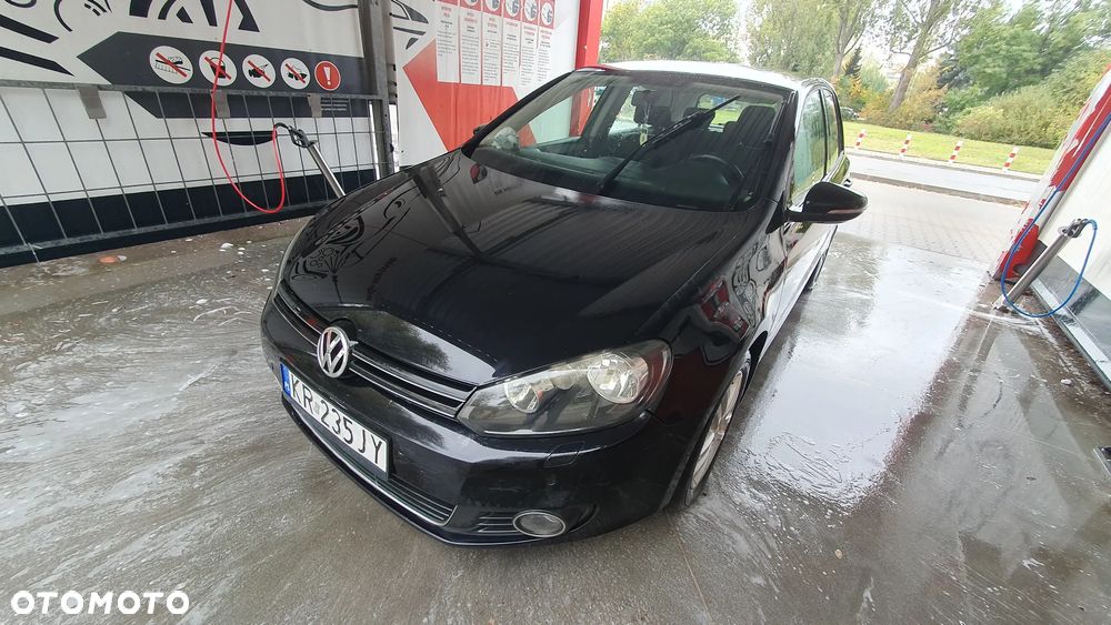 Volkswagen Golf - 6