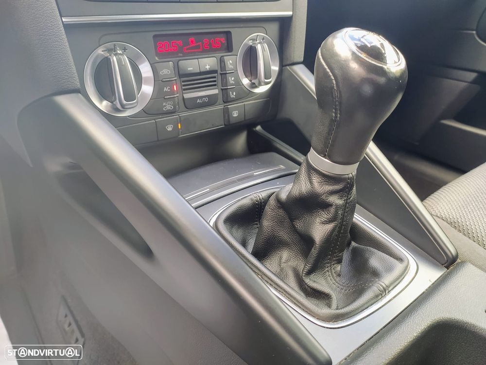 Audi A3 1.6 TDI DPF Attraction - 20