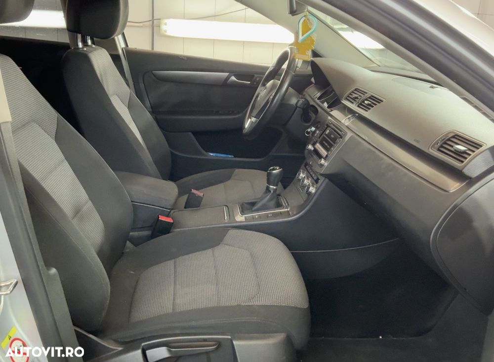 Volkswagen Passat Variant 1.6 TDI DPF BlueMotion Technology Comfortline - 5