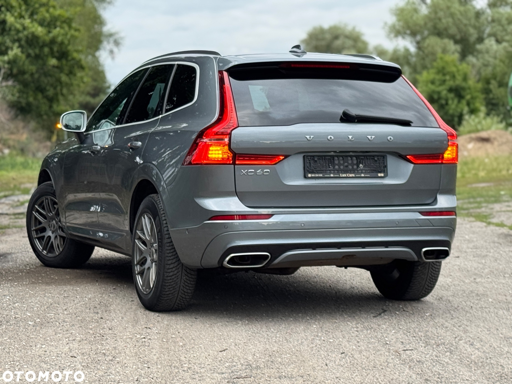 Volvo XC 60 D5 AWD R-Design - 12