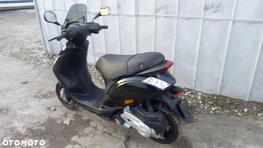 Piaggio ZIP - 3
