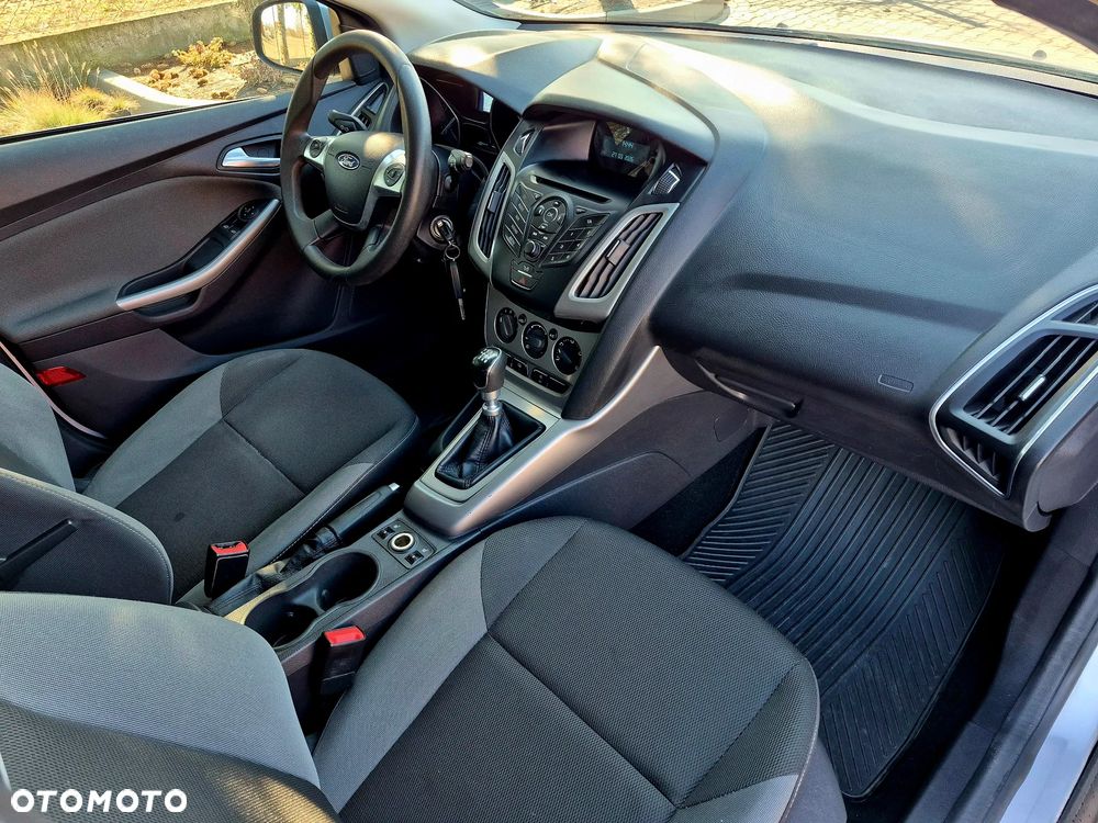 Ford Focus - 14