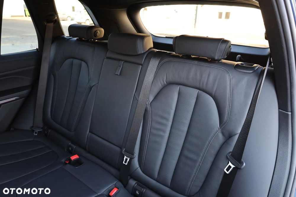 BMW X5 - 25