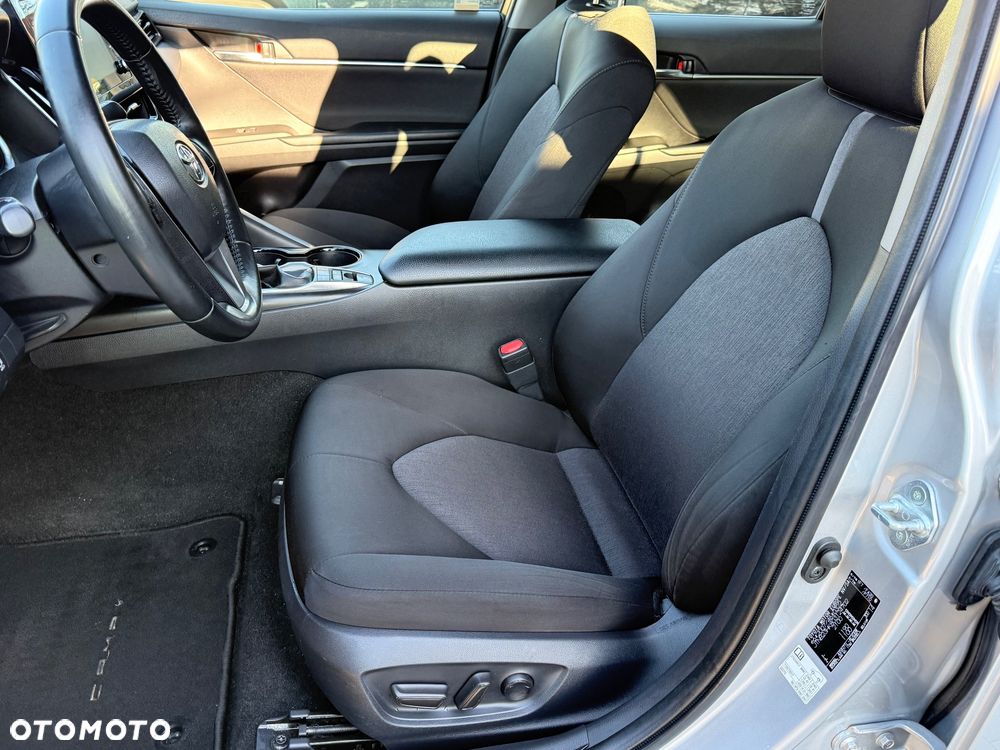 Toyota Camry 2.5 Hybrid Comfort CVT - 15
