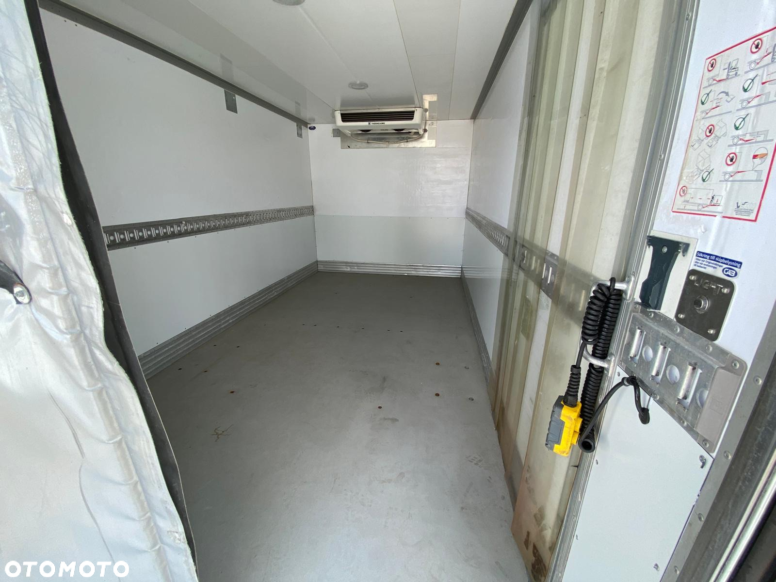 Iveco DAILY 35-160 HI-MATIC CHŁODNIA 8EP THERMO KING V300 MAX WINDA ZEPRO - 30
