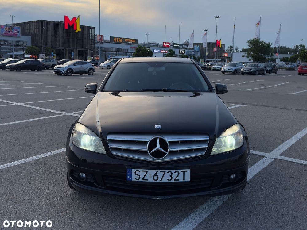 Mercedes-Benz Klasa C 180 CGI Automatik BlueEFFICIENCY - 1