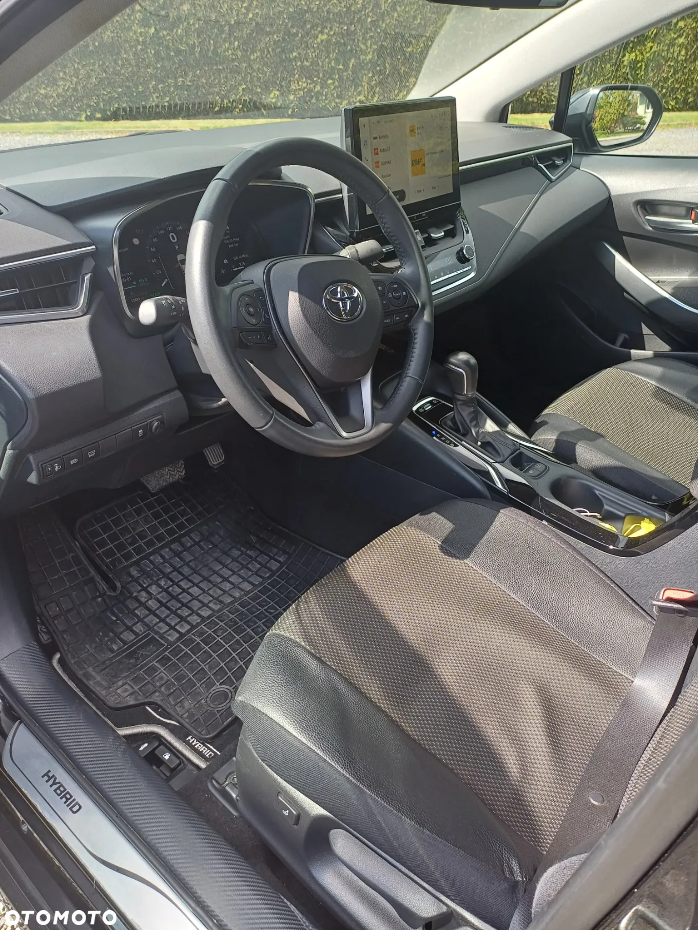 Toyota Corolla ver-1-8-hybrid-comfort - 5