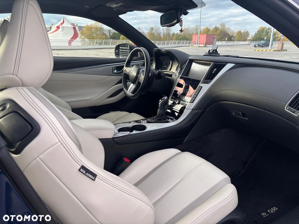Infiniti Q60 2.0t Sport - 8