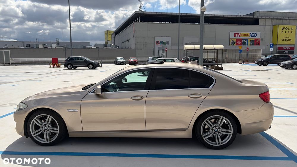 BMW Seria 5 525d - 6