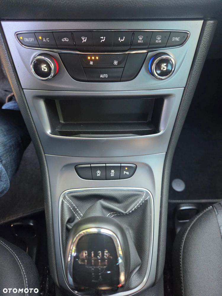 Opel Astra 1.0 Turbo Start/Stop 120 Jahre - 21