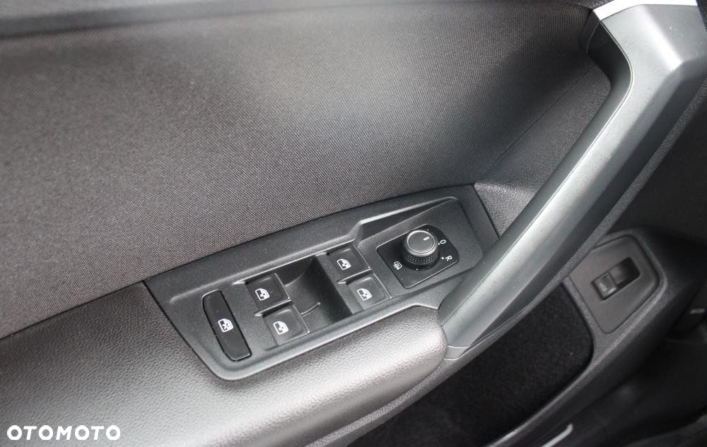 Volkswagen Tiguan - 13