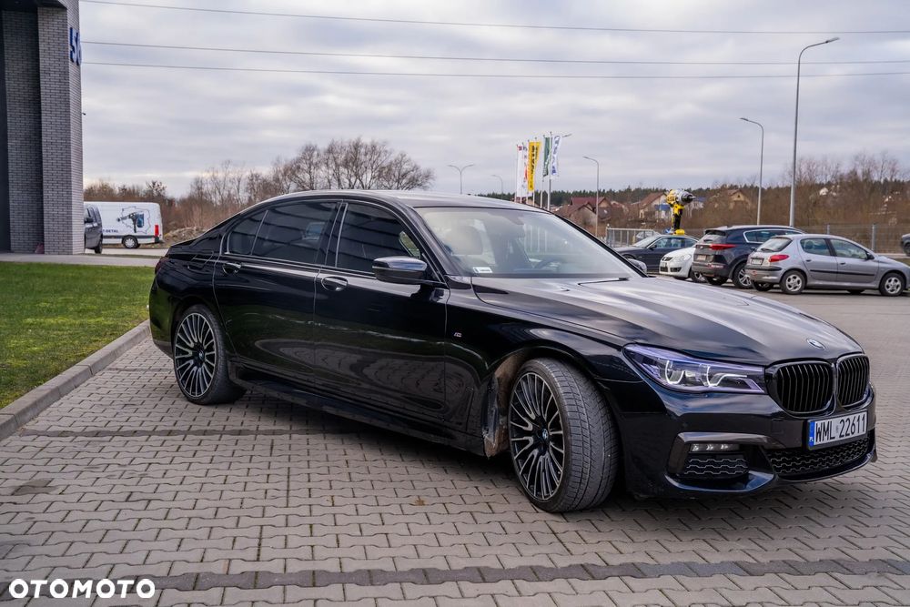 BMW Seria 7 740Li - 8