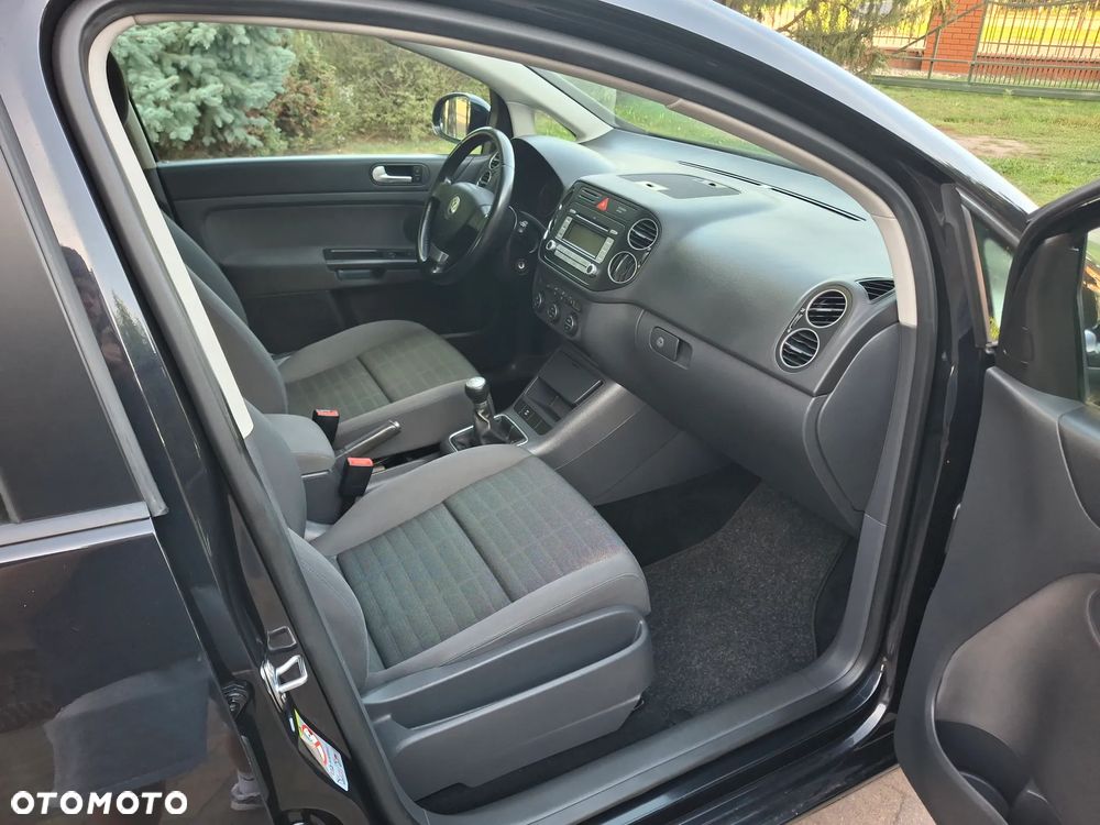 Volkswagen Golf Plus - 9
