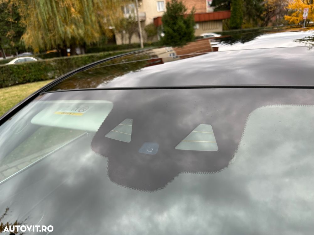 Mercedes-Benz E 220 d T 9G-TRONIC - 11