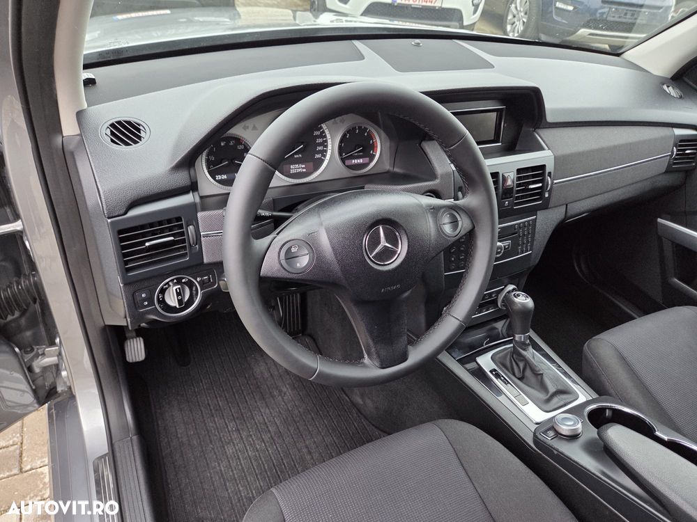 Mercedes-Benz GLK 220 CDI DPF 4Matic BlueEFFICIENCY 7G-TRONIC - 16