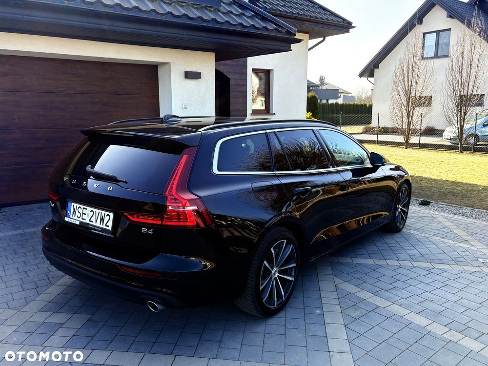 Volvo V60 B4 B Momentum Pro - 4