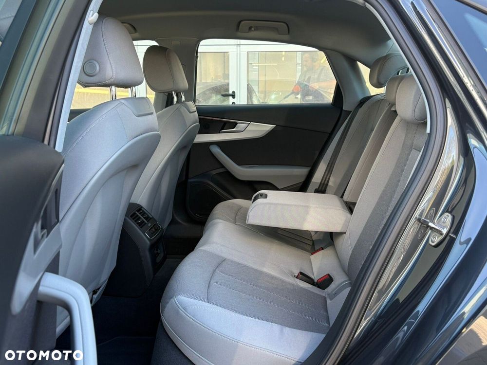 Audi A4 Limousine 35 TFSI mHEV Advanced S tronic - 14