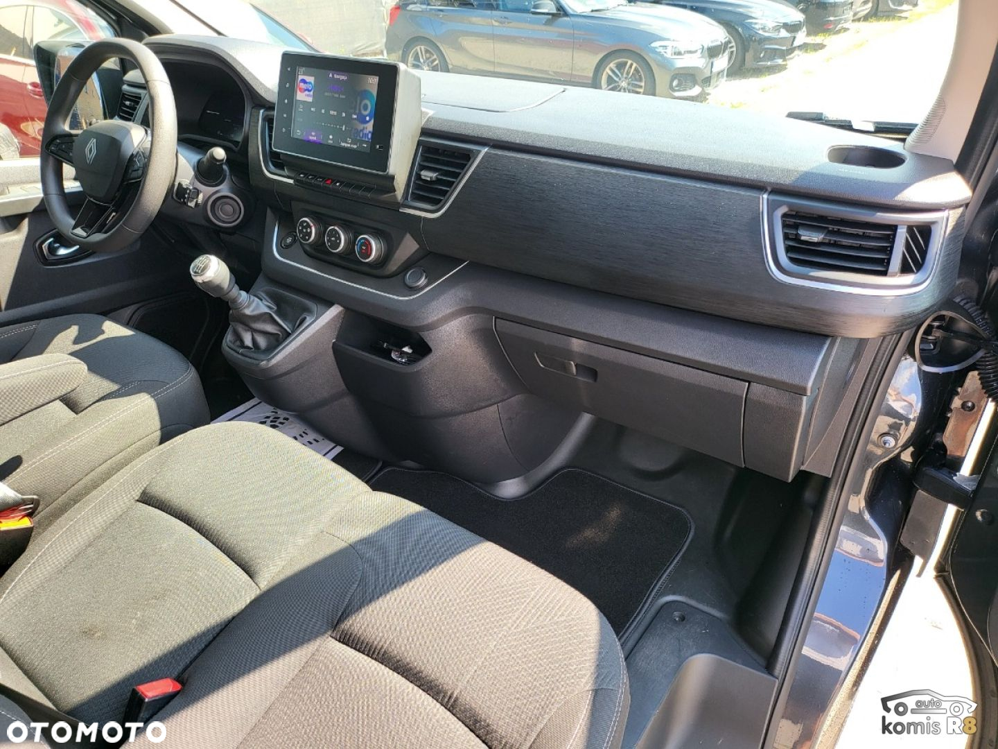 Renault Trafic - 12