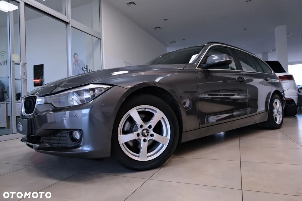 BMW Seria 3 - 23