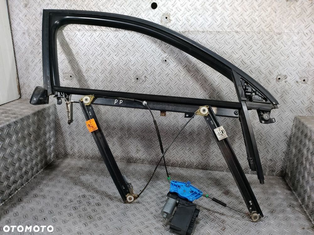 PODNOŚNIK SZYBY PRAWY PRZÓD AUDI A4 B7 8E0837462B - 6