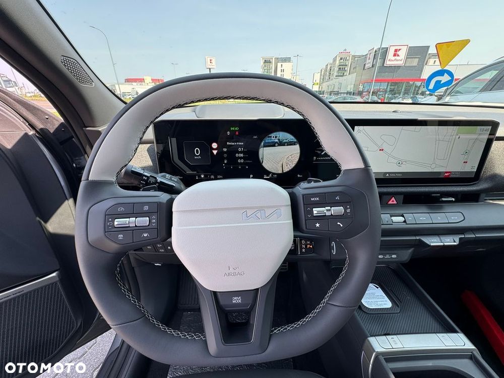 Kia Seltos - 16