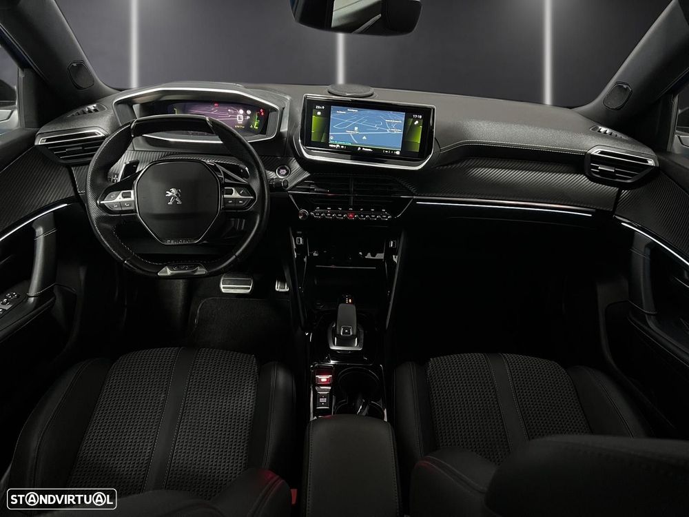 Peugeot 2008 1.2 PureTech GT EAT8 - 3
