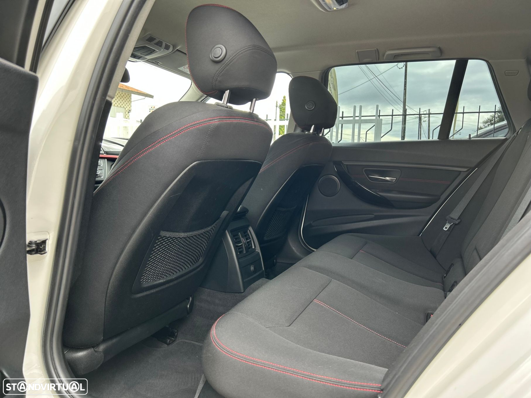 BMW 318 d Touring Line Sport - 19