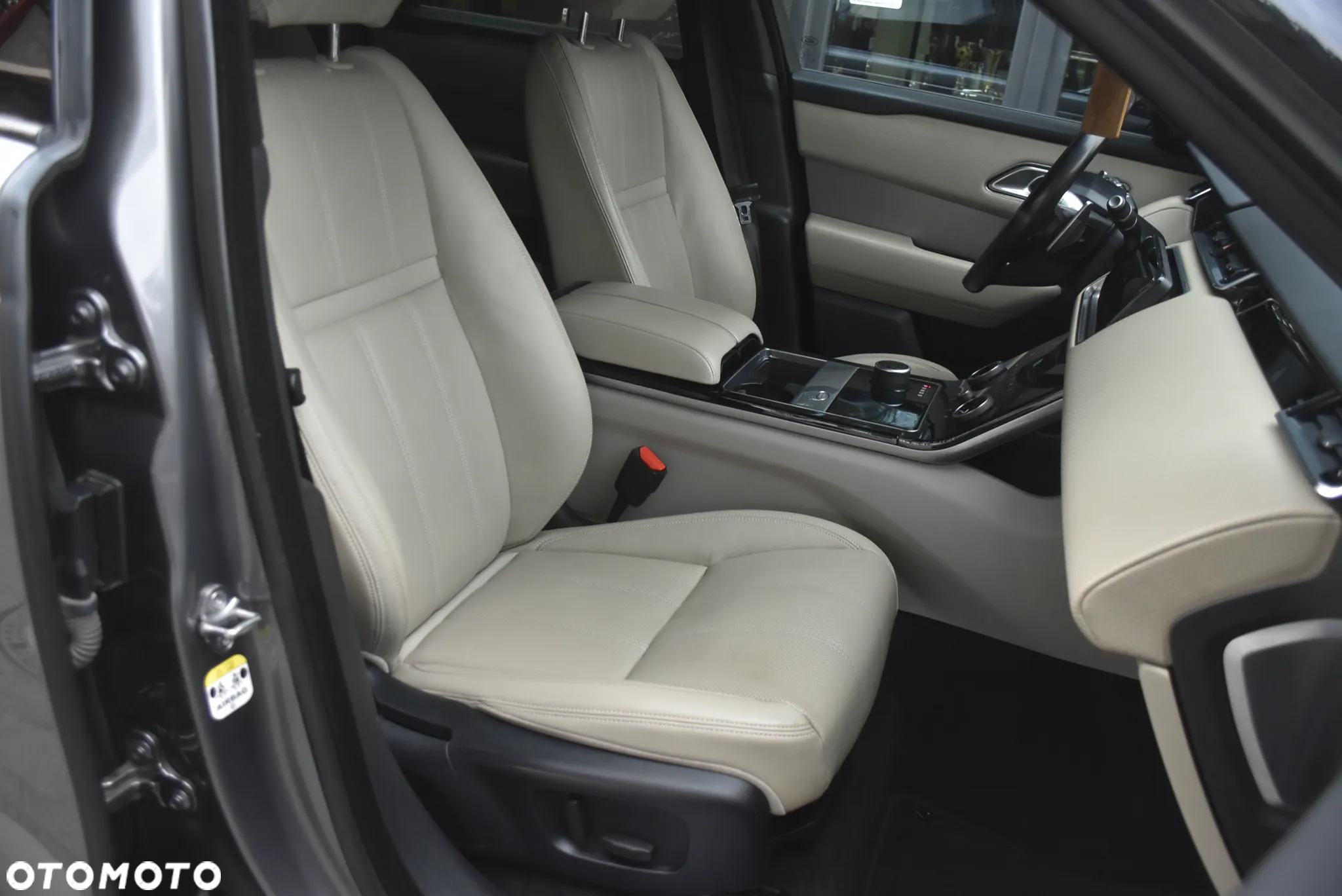 Land Rover Range Rover Velar 2.0 Si4 GPF R-Dynamic SE - 21