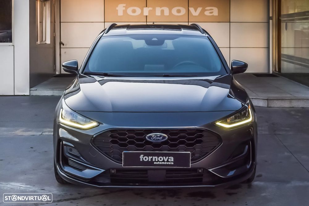 Ford Focus SW 1.0 EcoBoost MHEV ST-Line - 4