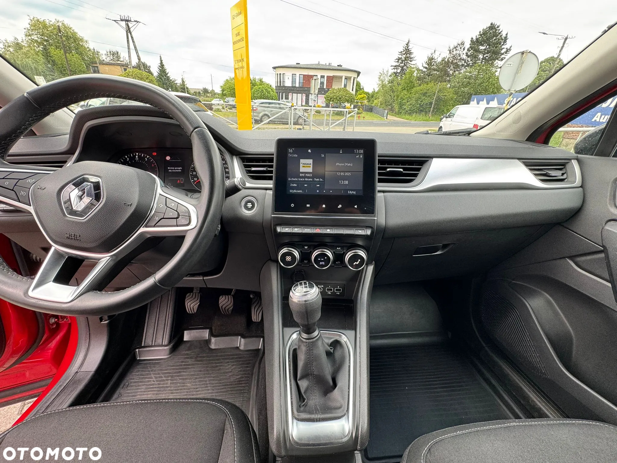Renault Captur - 28