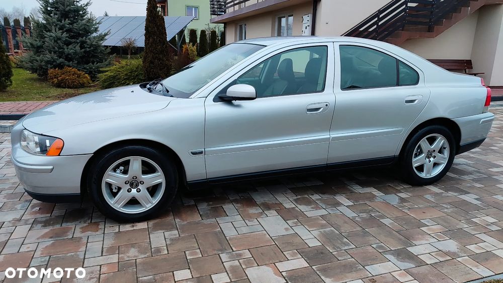 Volvo S60 D5 Kinetic - 3