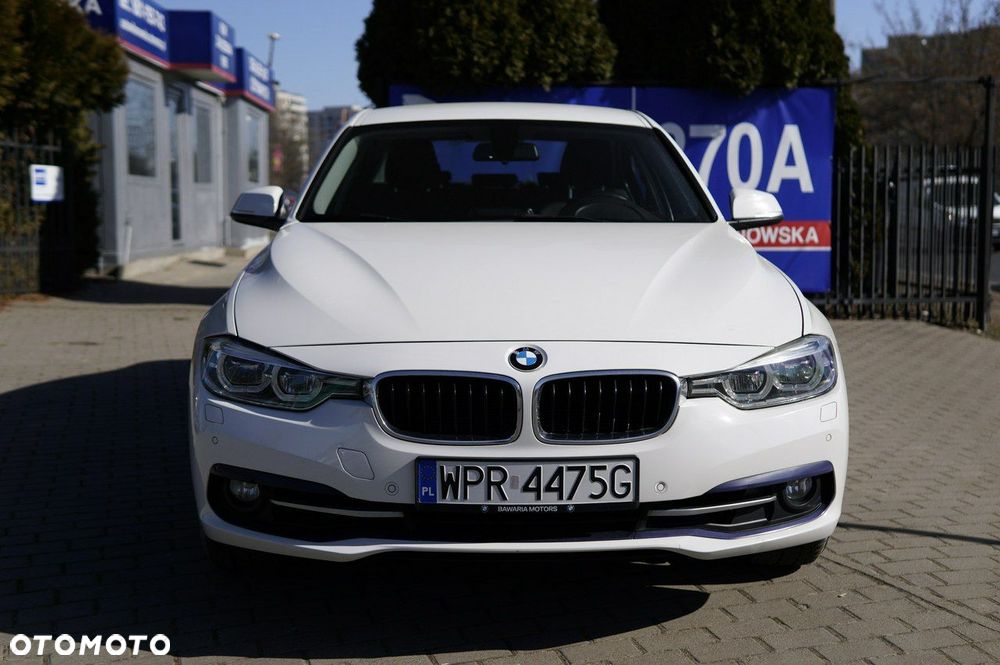BMW Seria 3 318i Sport Line - 3