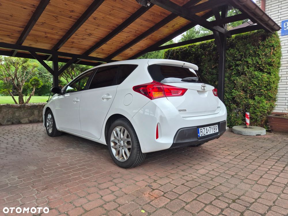 Toyota Auris 1.33 VVT-i Life - 10