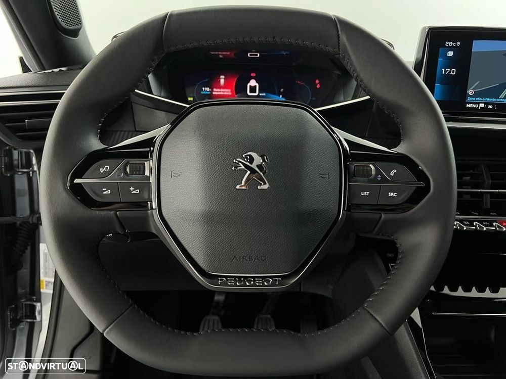Peugeot 2008 1.2 PureTech Allure - 21