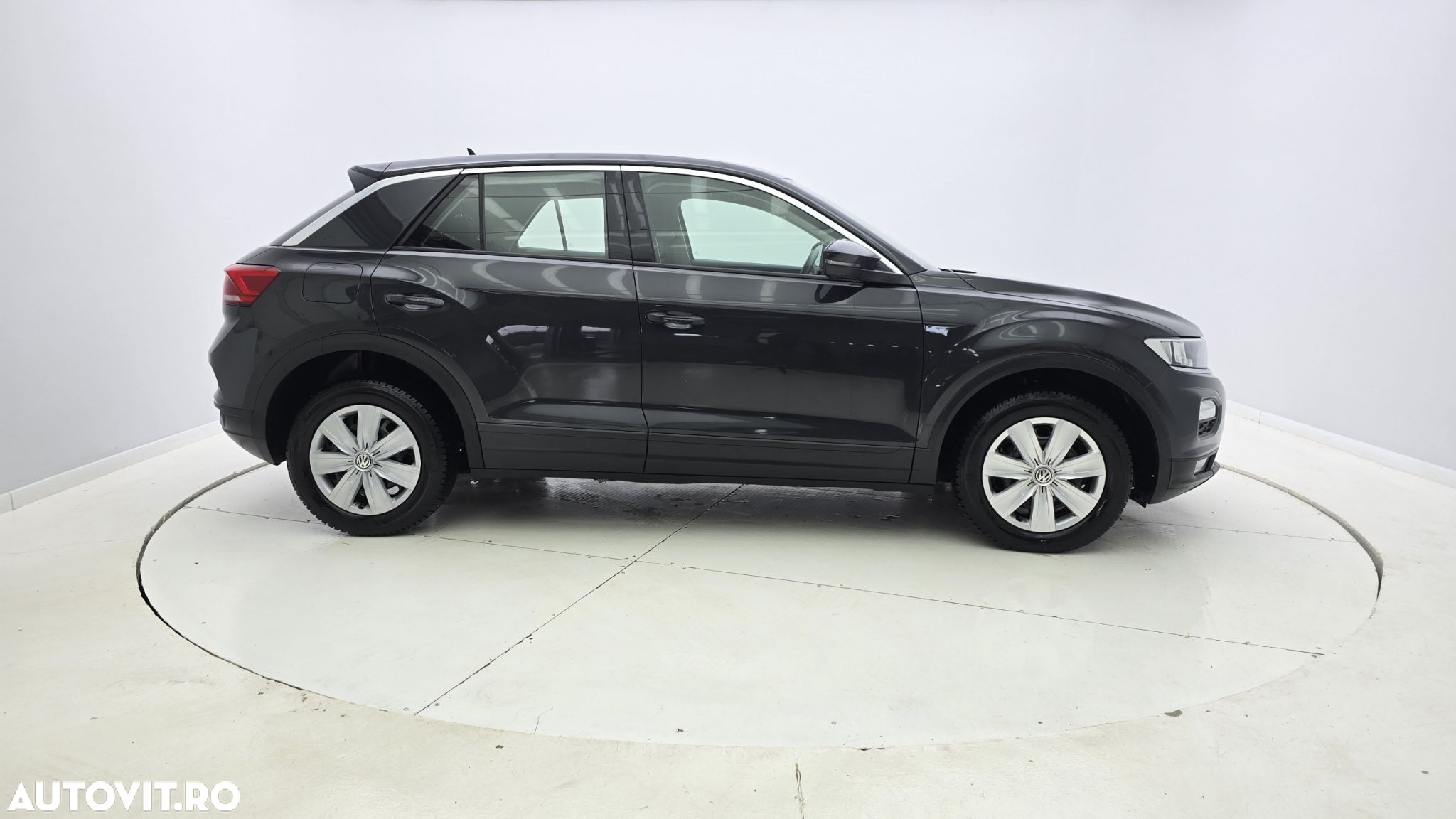 Volkswagen T-ROC 1.6 TDI Base - 5