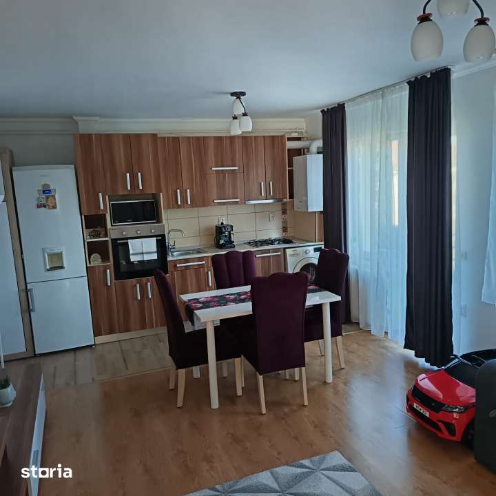 Apartament 3 camere , etaj intermediar, parcare, Floresti , zona Terra — fotografia 3