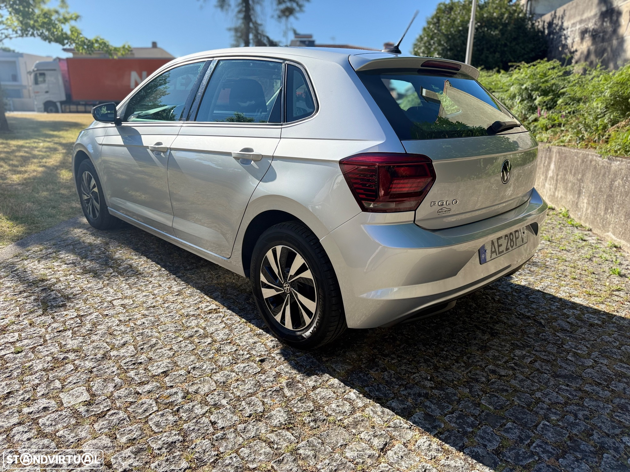 VW Polo 1.0 Confortline - 2