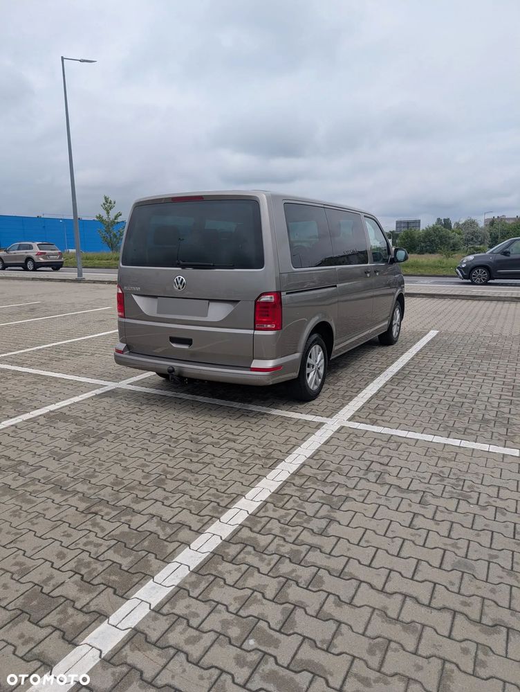 Volkswagen Multivan - 16