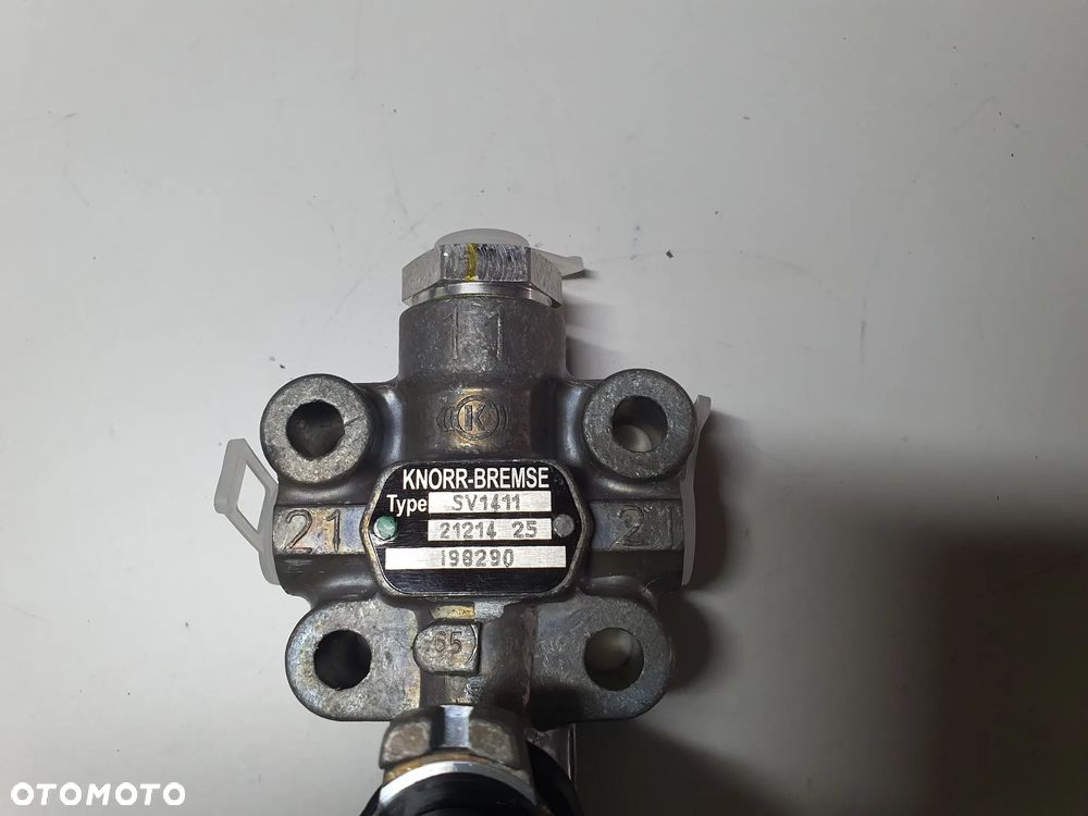 Zawór poziomujący MAN F/L/M2000 Knorr-Bremse SV1411, I98290 - 2