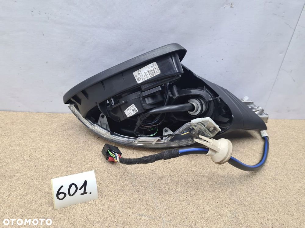 VW GOLF VIII 8 LUSTERKO PRAWE 11 PIN - 6