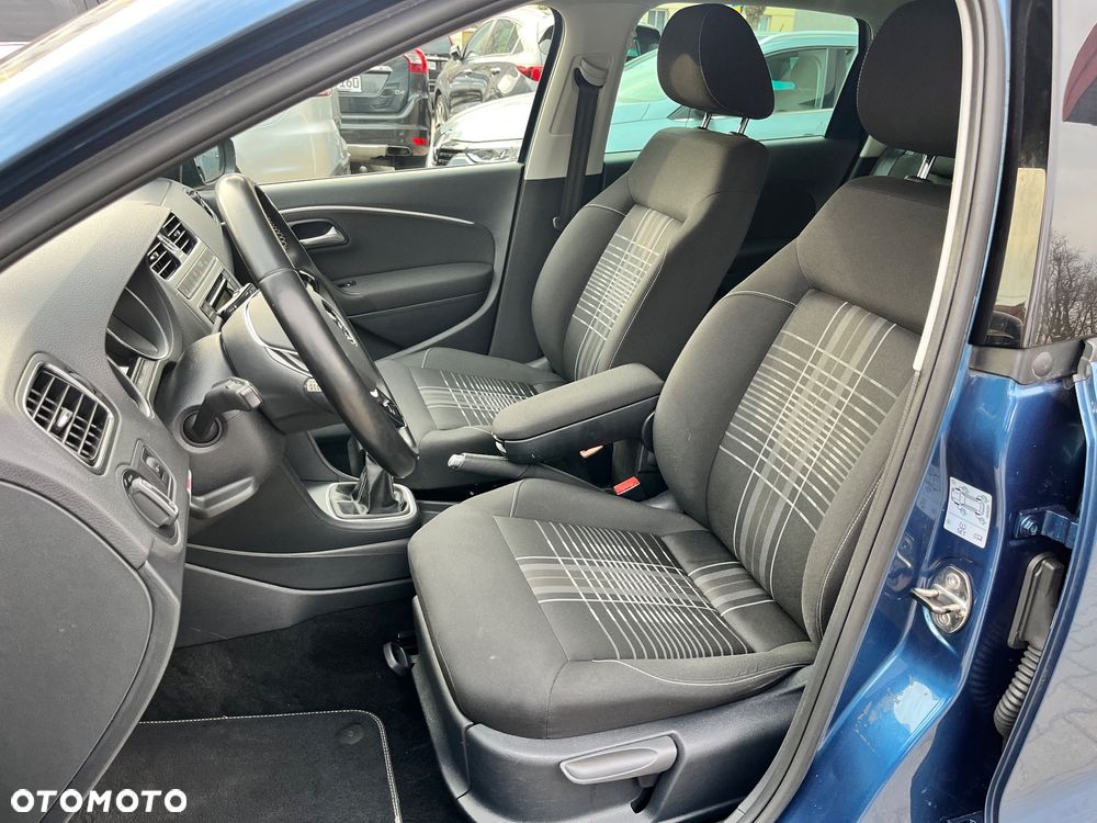 Volkswagen Polo 1.4 TDI Blue Motion Technology Lounge - 13