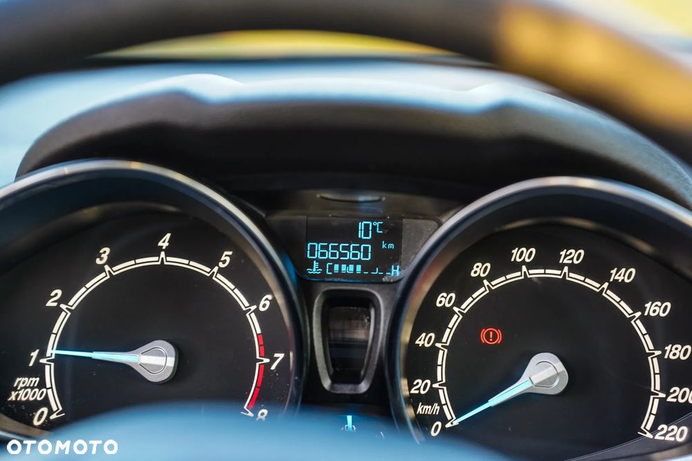 Ford Fiesta 1.25 Trend Edition - 36