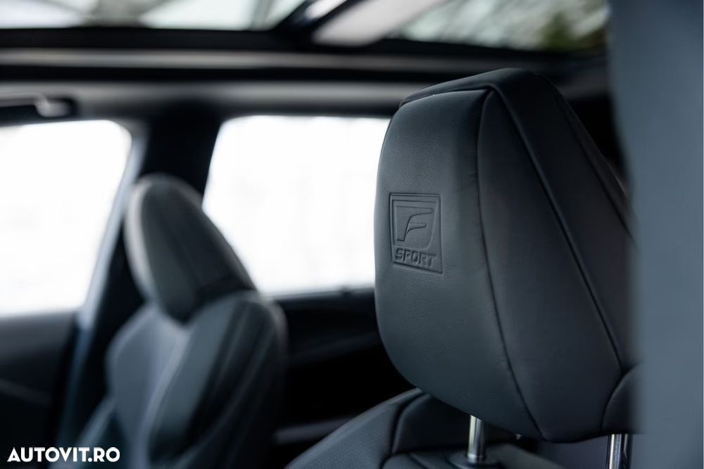 Lexus Seria RX - 8