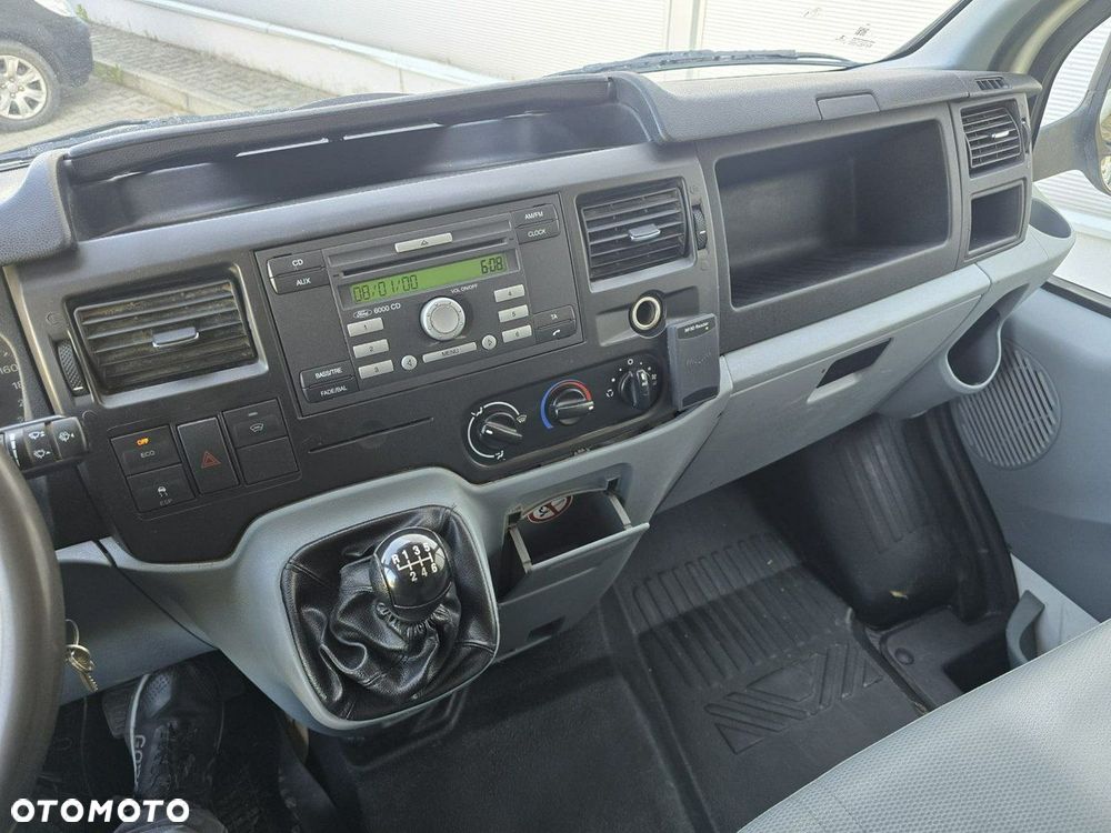 Ford Transit - 20