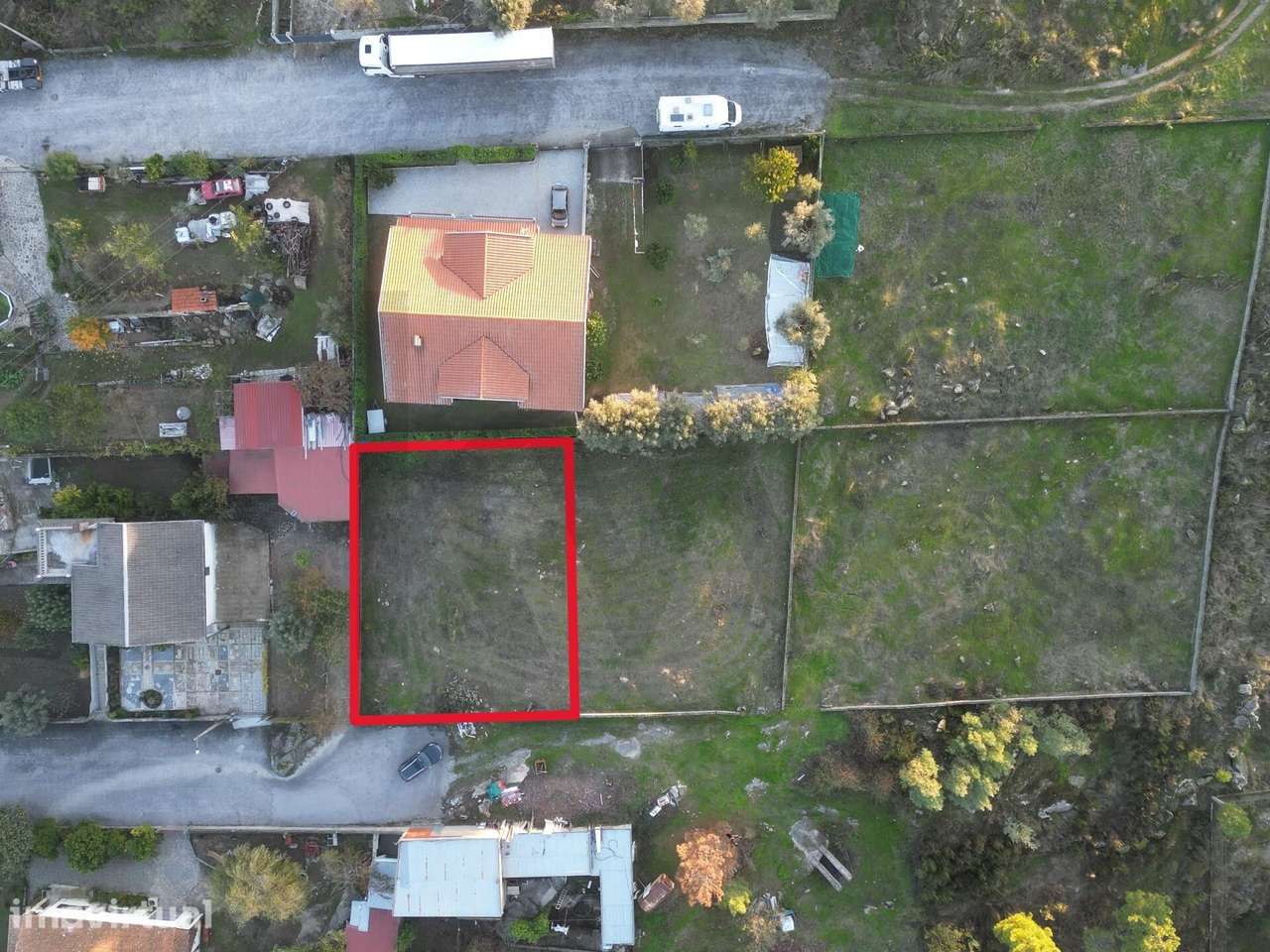 Lote de Terreno Urbano com 400 m2 em Chãs de Tavares – Mangualde - Grande imagem: 2/13