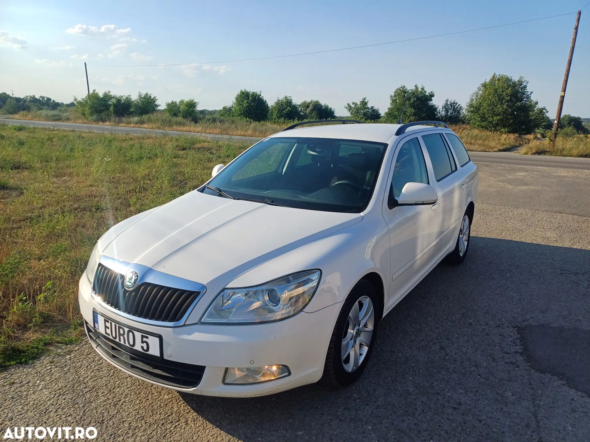 Skoda Octavia 1.6 TDI DPF DSG Active - 1