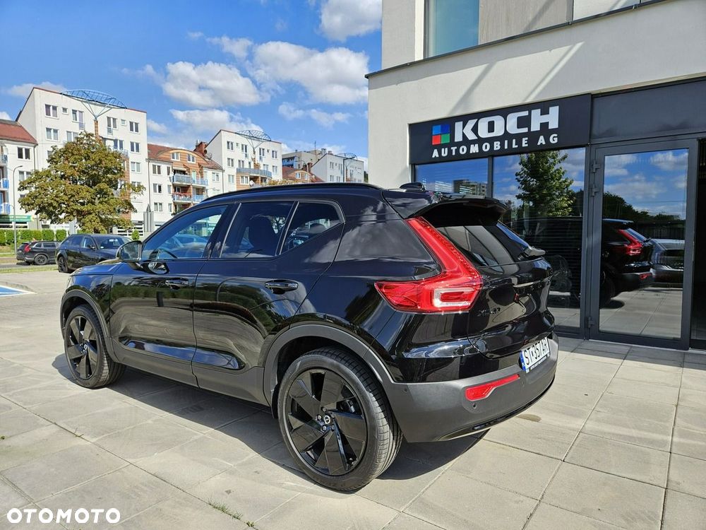 Volvo XC 40 B3 B DKG Ultra Black Edition - 3