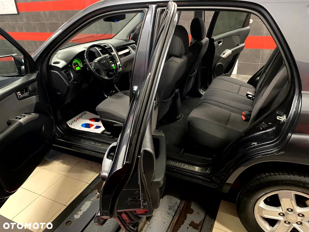 Kia Sportage 2.0 2WD LX - 17