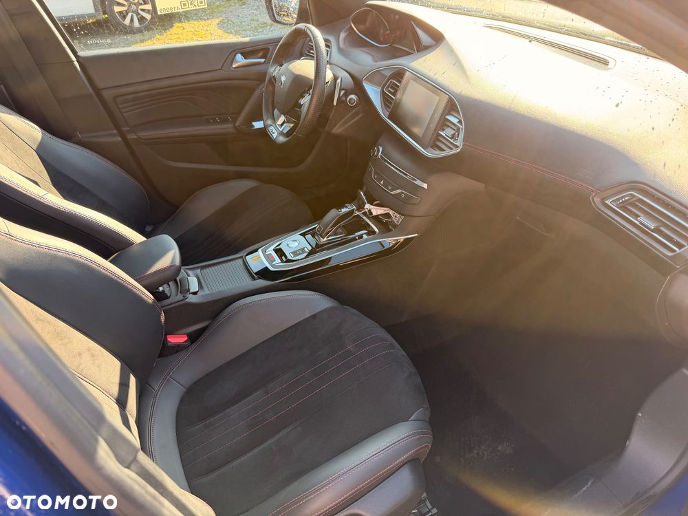 Peugeot 308 1.6 PureTech GPF GT S&S EAT8 - 17